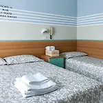 Alba מלון דירות 4*